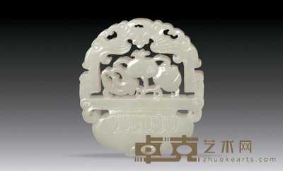 清代 青白玉刻花篮纹牌 5.7×5.1cm